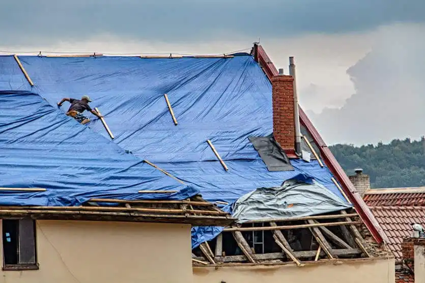 Emergency roof tarp of Storm Guard.